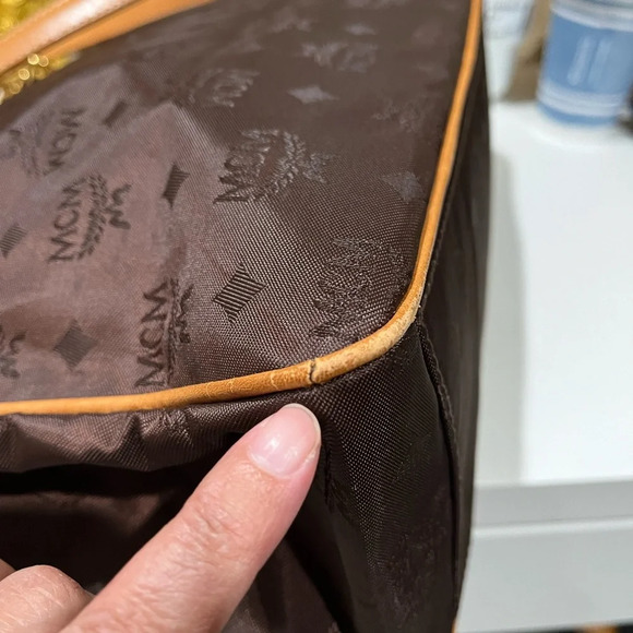 MCM Vintage Zippered Tote - Picture 10 of 16